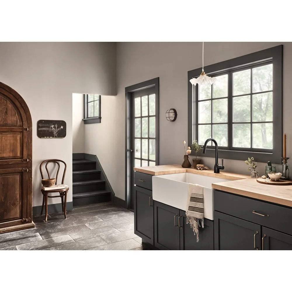 Matte Black Single Hole Kitchen Faucet Pull Down Sprayer 360 Degree Swivel Spout One Handle Control Zinc Construction ADA
