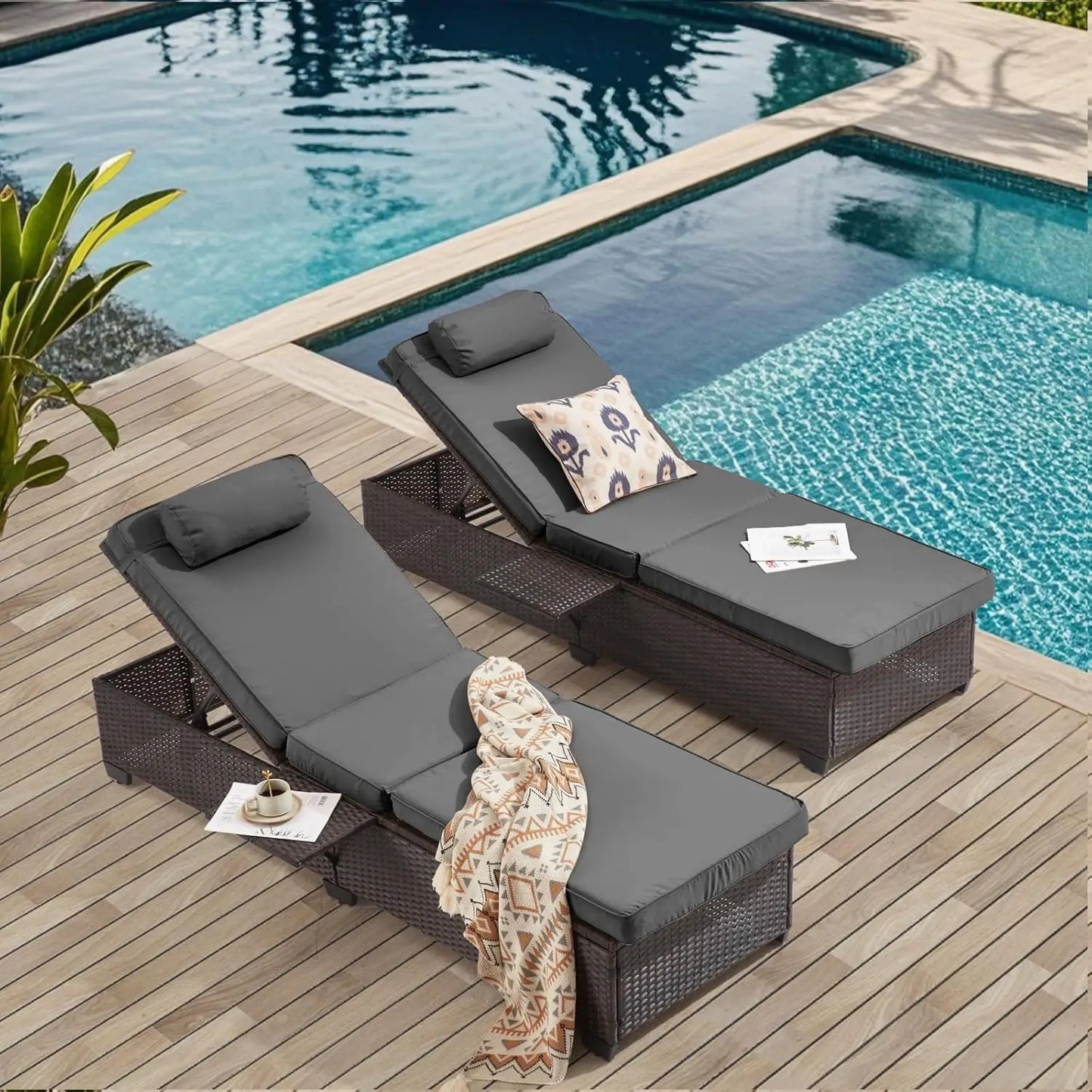 Outdoor Lounge Chairs, Pool Lounge Chairs Set of 2, Outdoor Chaise Lounge with Adjustable Backrest & Cup Holder,Khaki