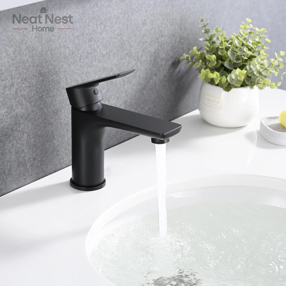 Single lever Handle Lavatory Basin Sink Faucet,Faucet High-temperature limit setting,a clean and modern touch tap for bathroom